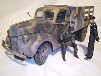 Click image for larger version

Name:	German cargo truck sold on ebay LF w figures.jpg
Views:	44
Size:	81.6 KB
ID:	1992830