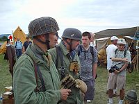 Click image for larger version

Name:	MAAM 2011 German Fallschirjager reenactor.jpg
Views:	97
Size:	116.5 KB
ID:	1999561