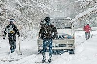 Click image for larger version

Name:	stuck snow.jpg
Views:	20
Size:	475.5 KB
ID:	2136809