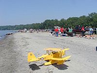 Click image for larger version

Name:	20050604FloatFly01.jpg
Views:	50
Size:	89.5 KB
ID:	2204278